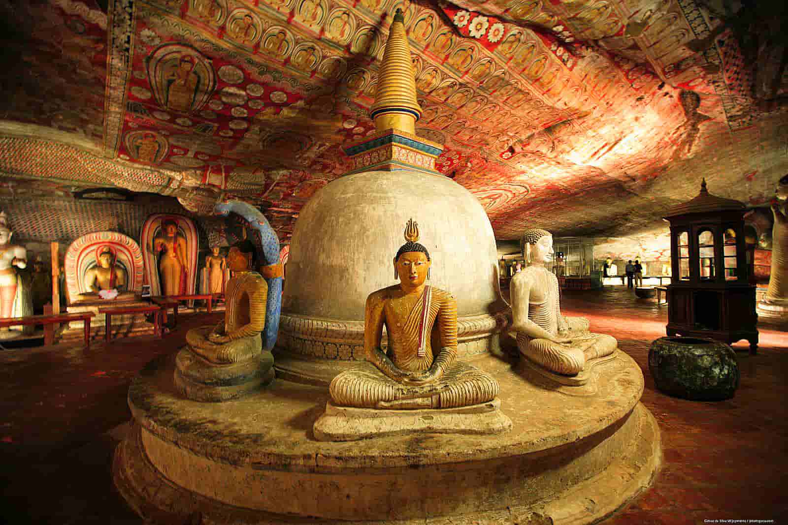 Dambulla Royal Cave Temple